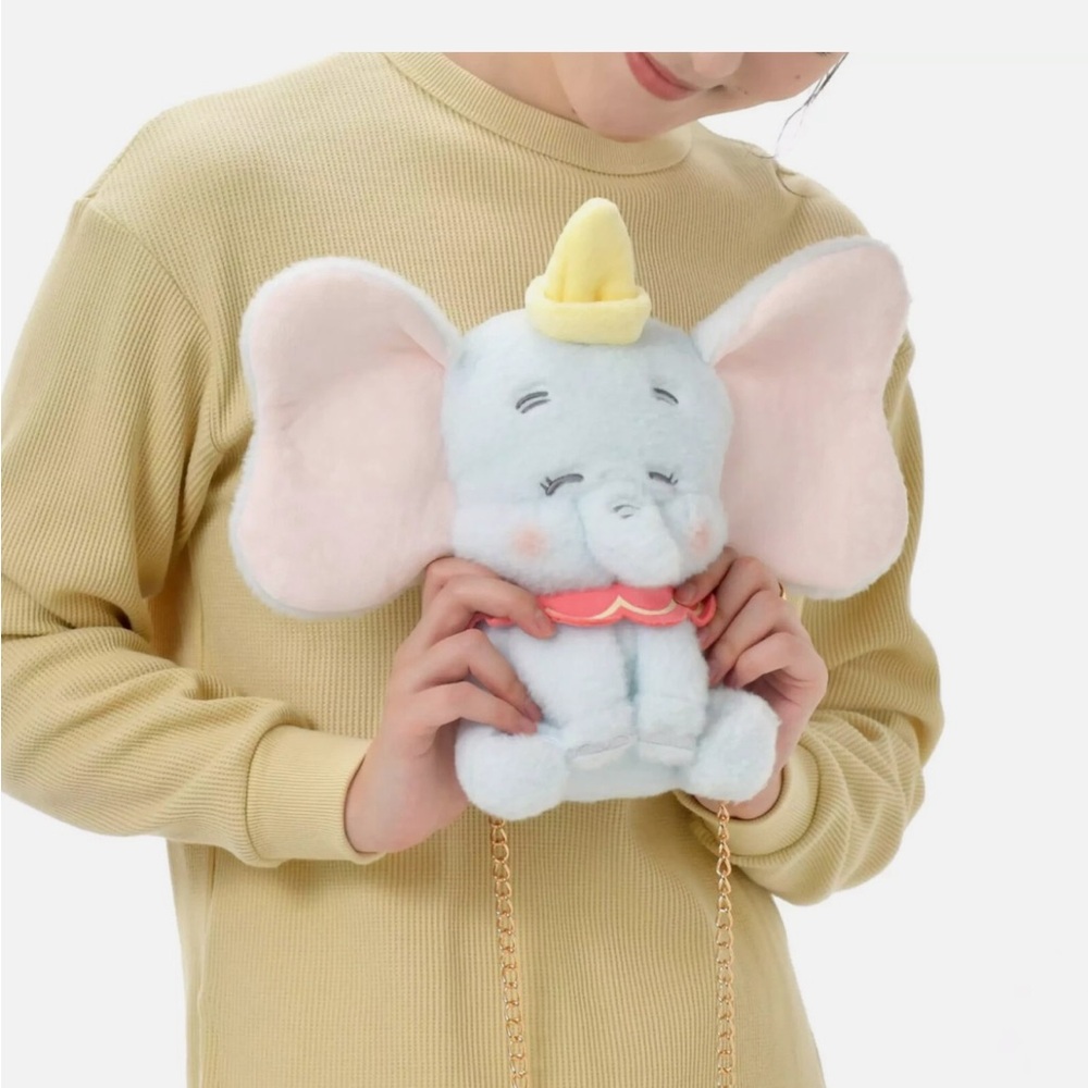 BNWT Disney Store Japan Dumbo Plush pochette pouch - chain not included🥳